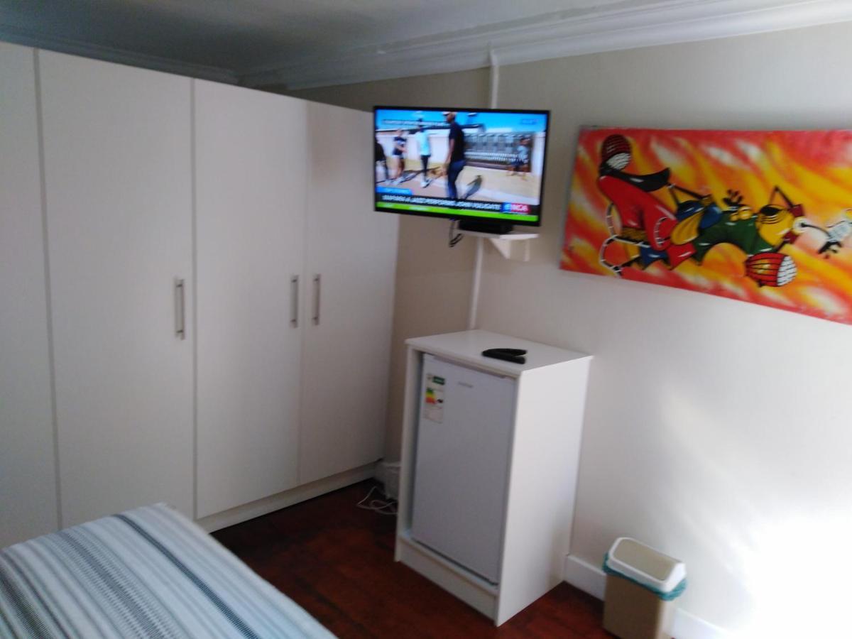 The Monument Guesthouse Port Elizabeth Bagian luar foto