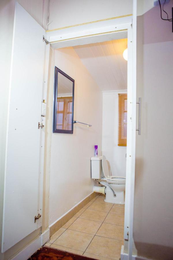The Monument Guesthouse Port Elizabeth Bagian luar foto