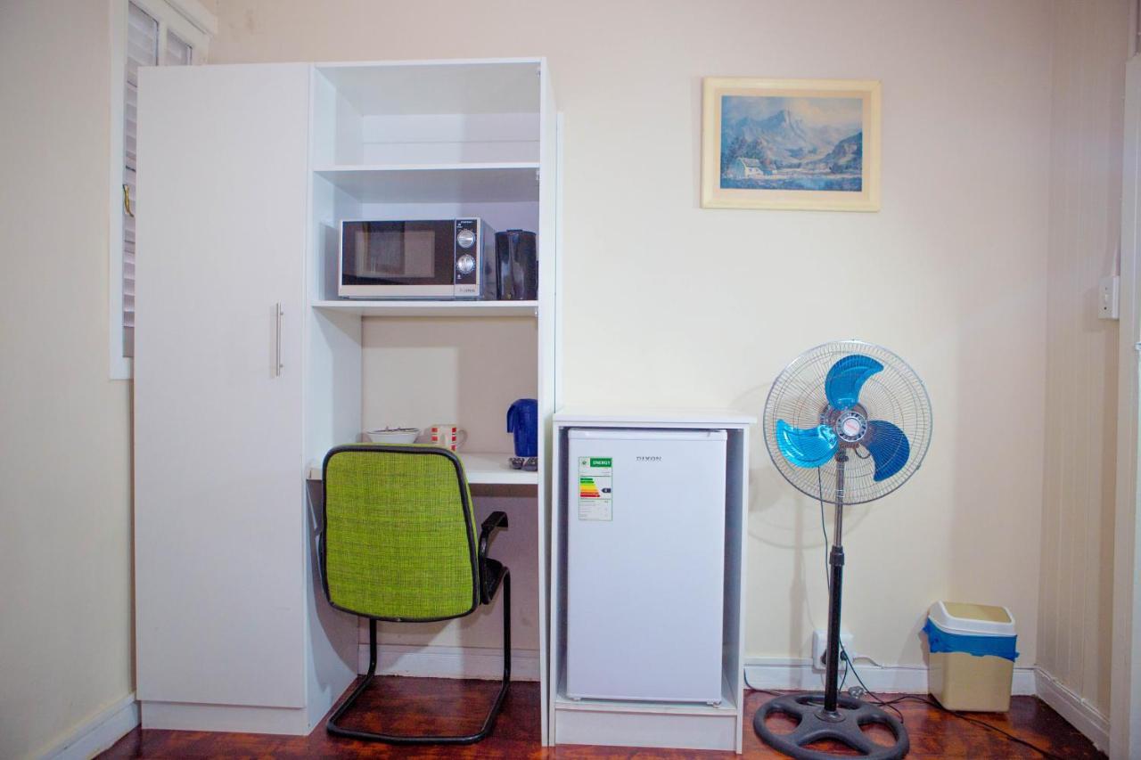 The Monument Guesthouse Port Elizabeth Bagian luar foto