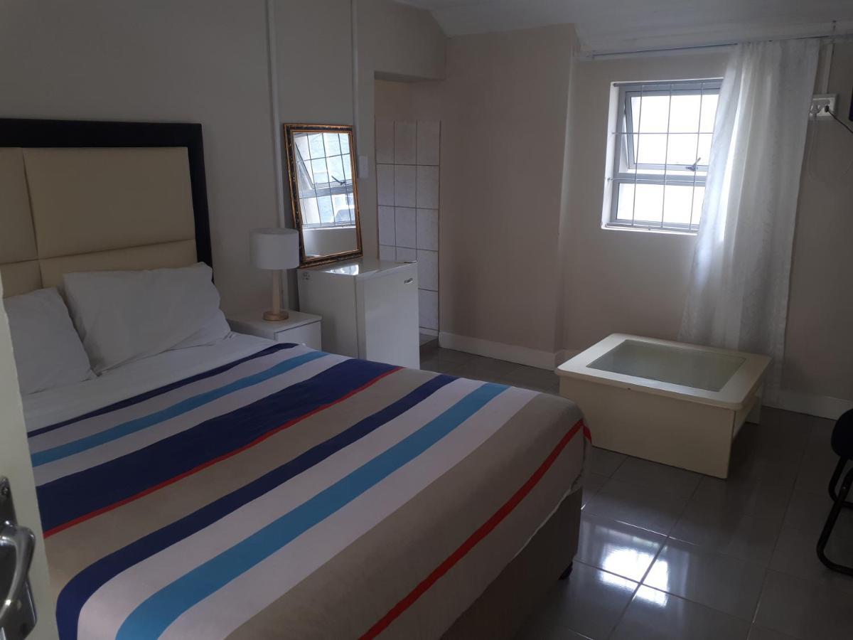 The Monument Guesthouse Port Elizabeth Bagian luar foto